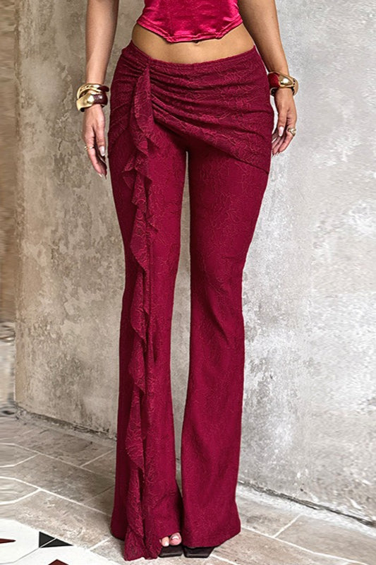 Effortlessly Elegant Pants with a Timeless Design