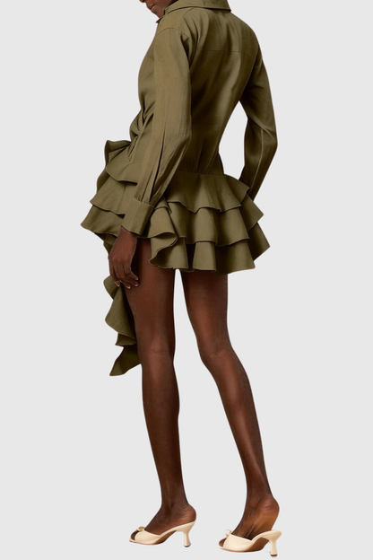 Effortlessly Elegant Dress with a Timeless Design