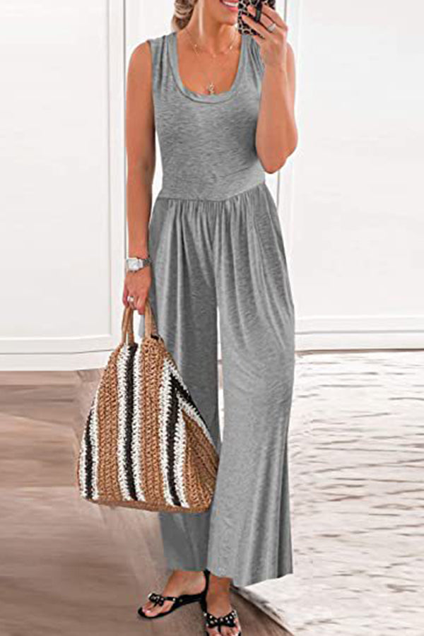 Effortlessly Elegant Trousers with a Timeless Design