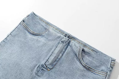 Sophisticated Garment with a Clean Classic Look