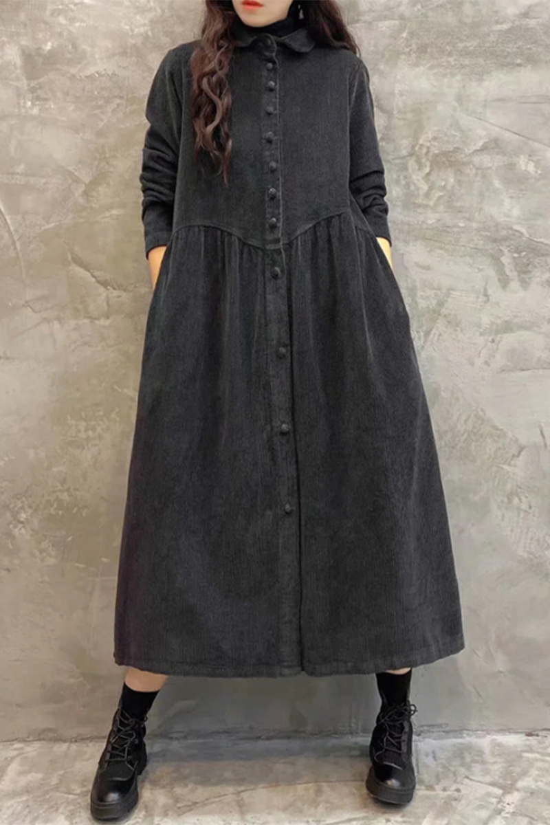 Effortlessly Elegant Garment with a Timeless Design