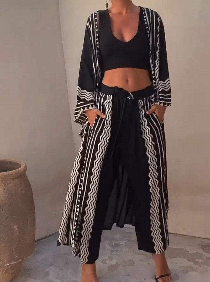 Well Tailored Trousers with a Graceful Silhouette