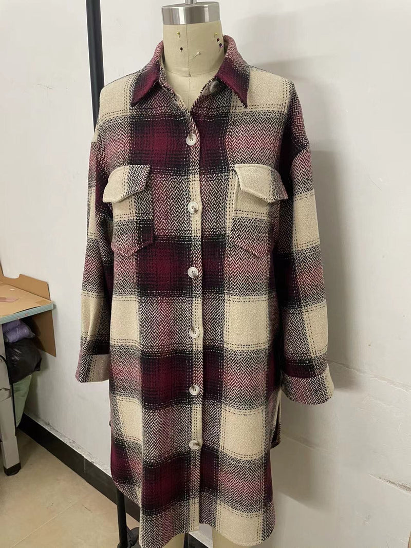 Beautifully Finished Coat in a Timeless Design