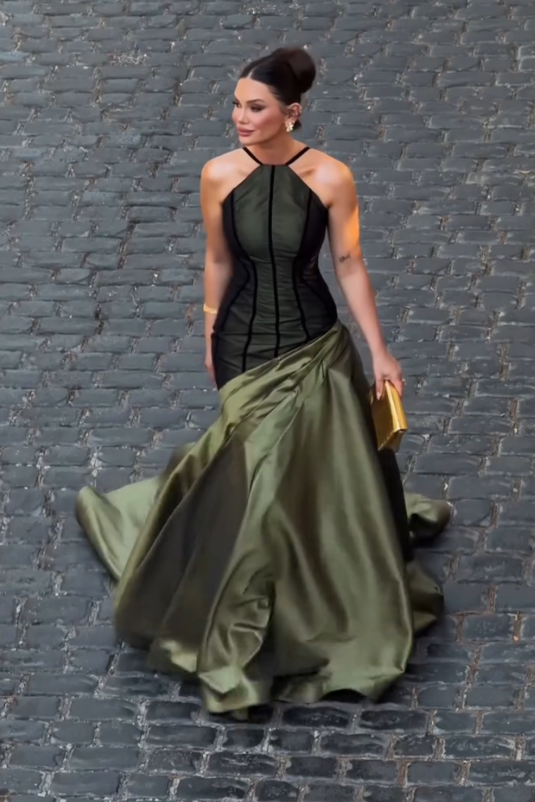A Vintage Style Garment with Delicate Timeless Details