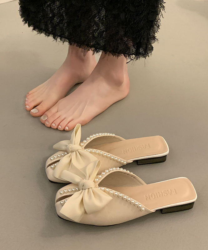 Classic Vintage Sandals with a Flattering Fit