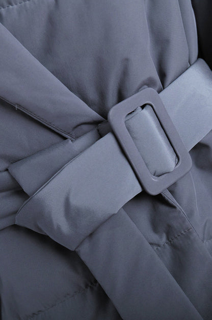 Well Tailored Coat with a Graceful Silhouette