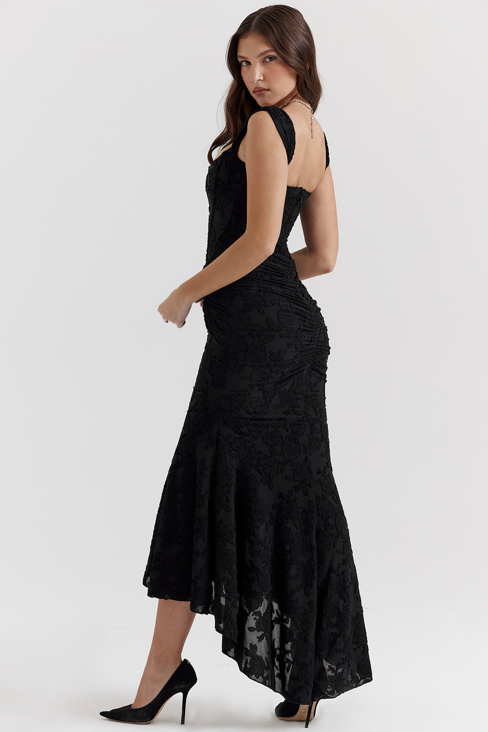 Gracefully Styled Dress for Any Occasion