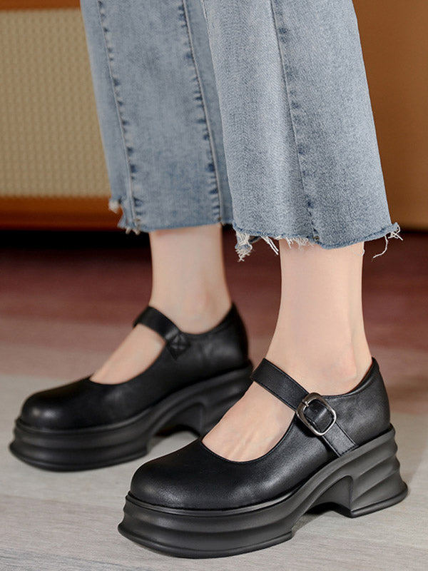 A Vintage Style Shoes with Delicate Timeless Details