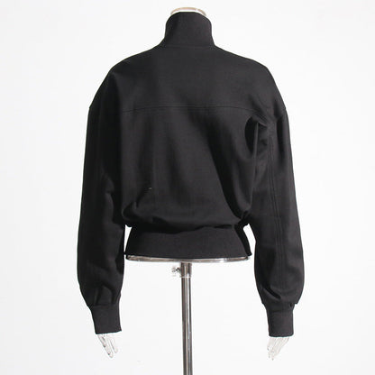 Well Tailored Sweater with a Graceful Silhouette