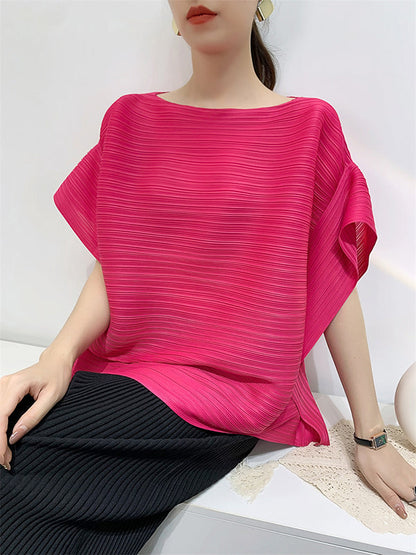 Well Tailored T-Shirt with a Graceful Silhouette
