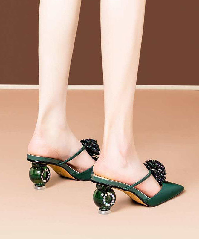 Classic Vintage Sandals with a Flattering Fit