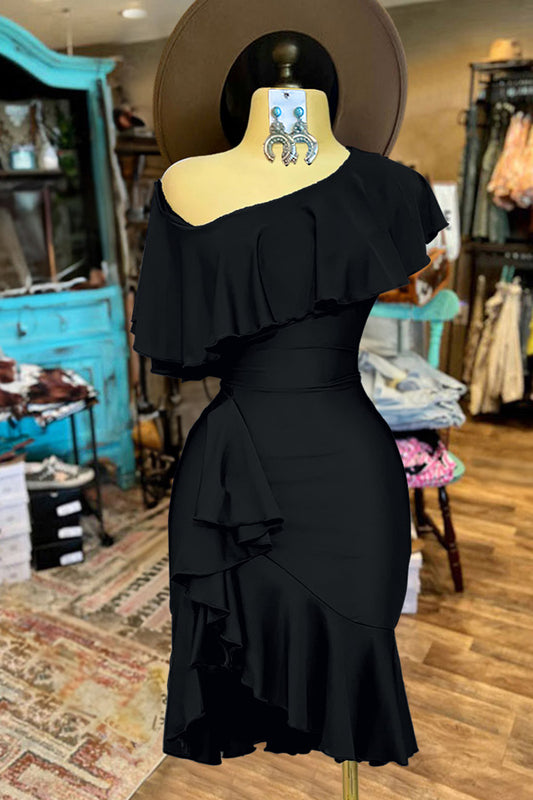 Beautifully Crafted Dress in a Classic Style