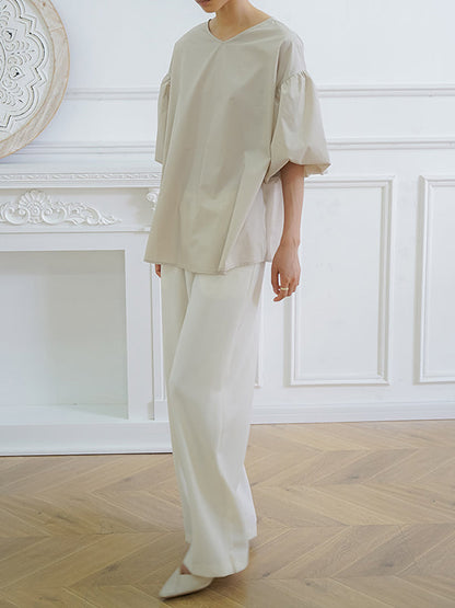 Beautifully Crafted Blouse in a Classic Style
