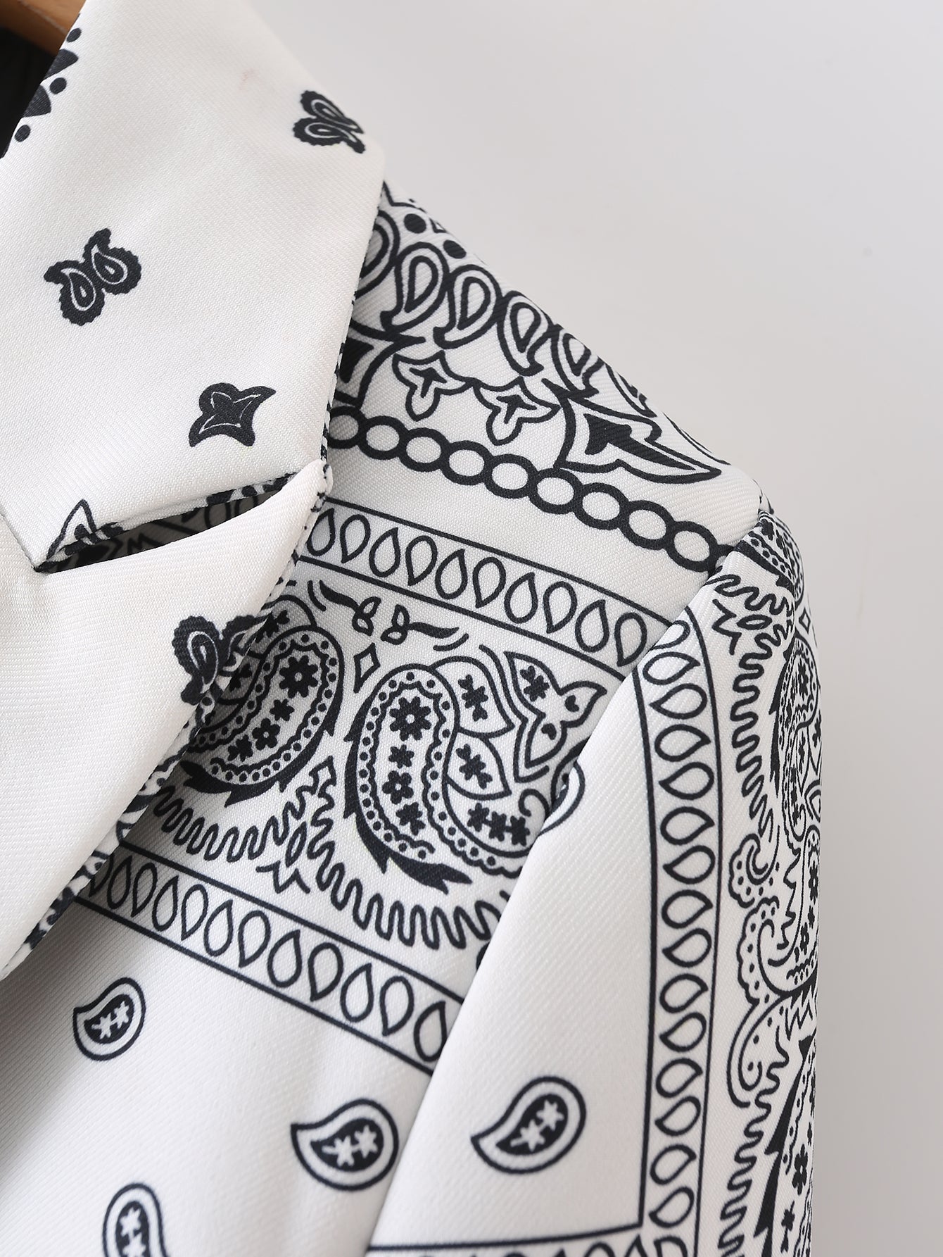 Beautifully Finished Garment in a Timeless Design