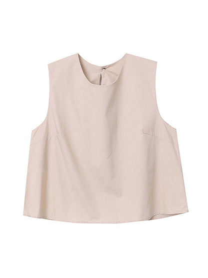 Sophisticated Garment with a Clean Classic Look