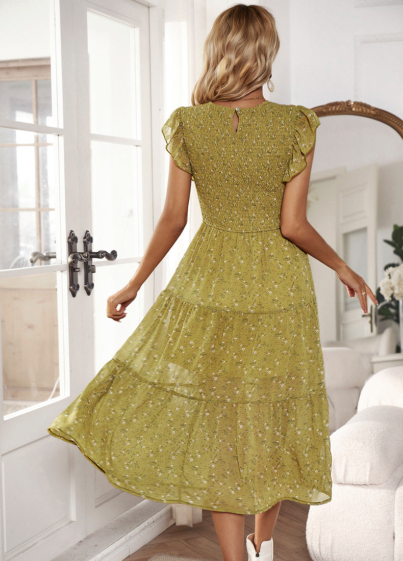Well Tailored Dress with a Graceful Silhouette