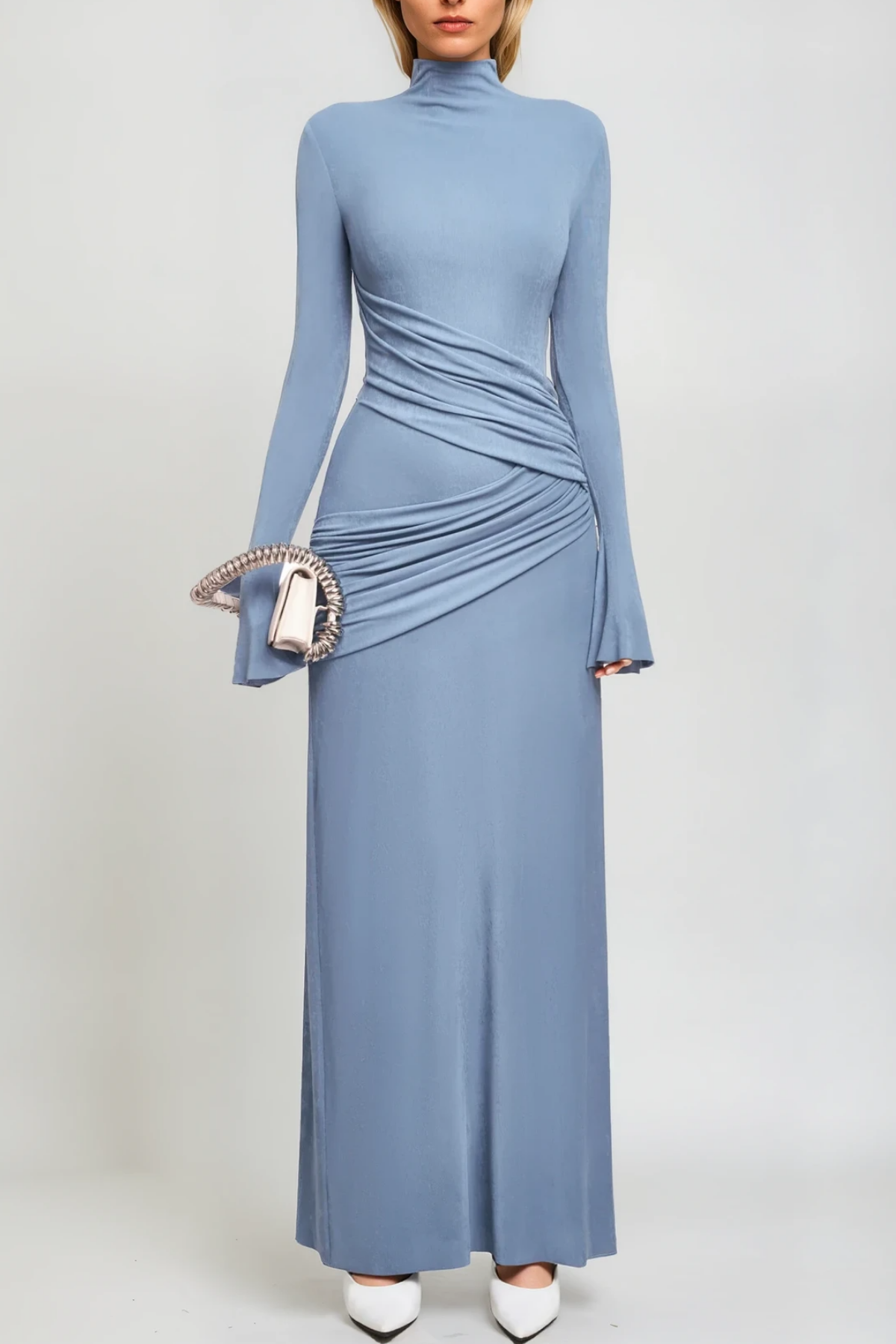 Effortlessly Elegant Dress with a Timeless Design