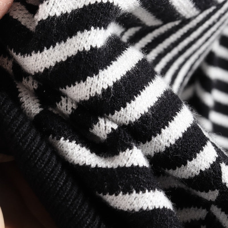 Elegantly Styled Cardigan for Everyday Wear