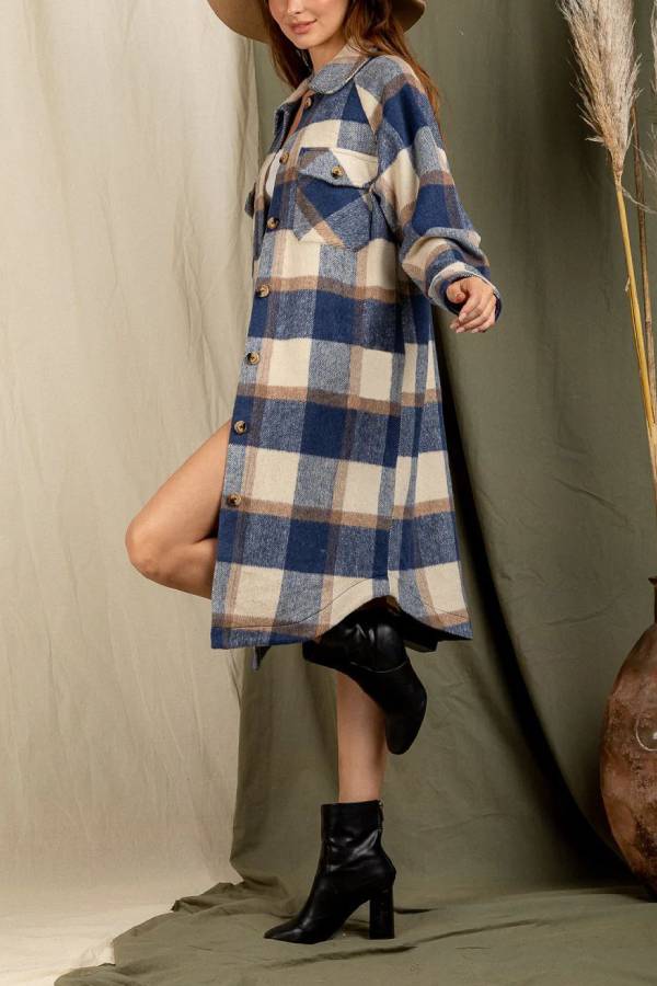 Gracefully Styled Coat for Any Occasion