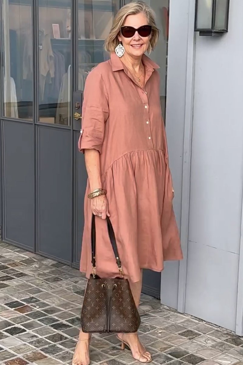 Classic Vintage Dress with a Flattering Fit