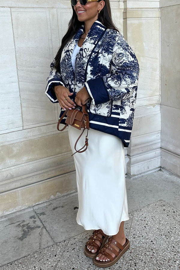 Effortlessly Elegant Jacket with a Timeless Design