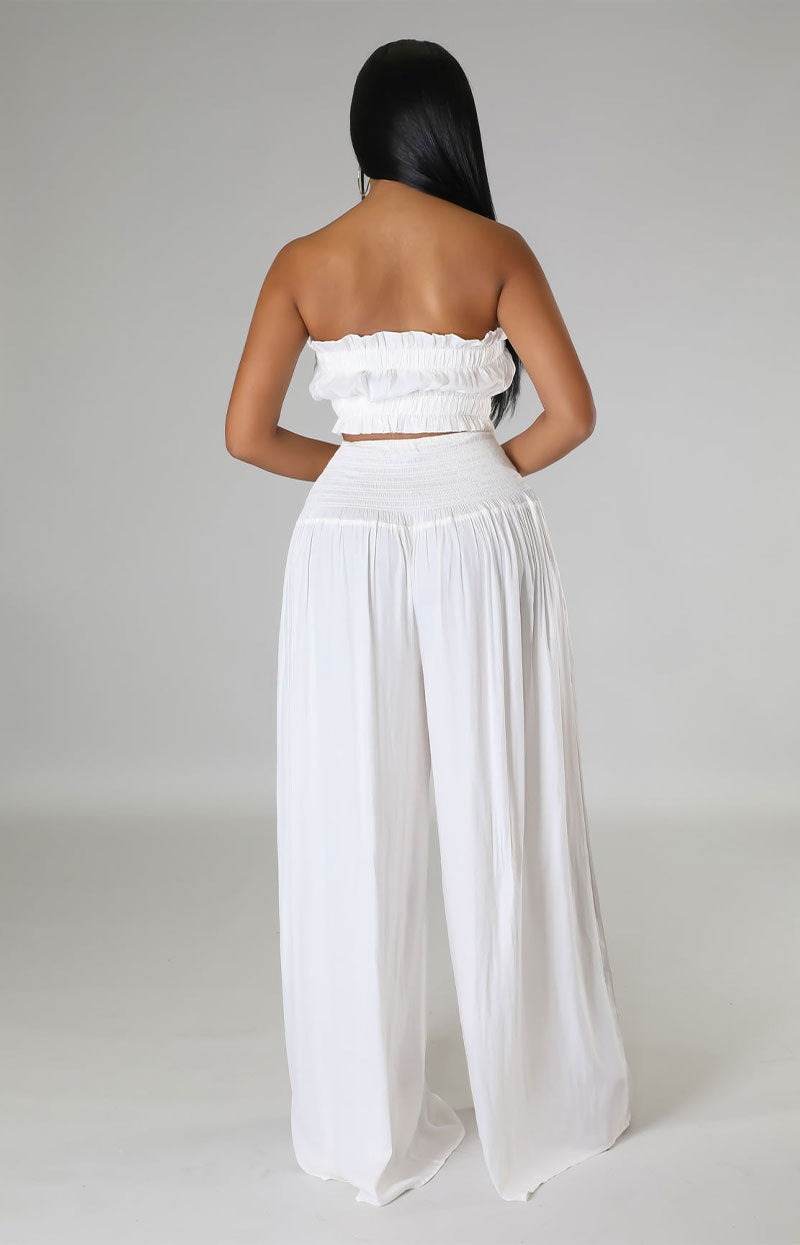 Sophisticated Garment with a Clean Classic Look