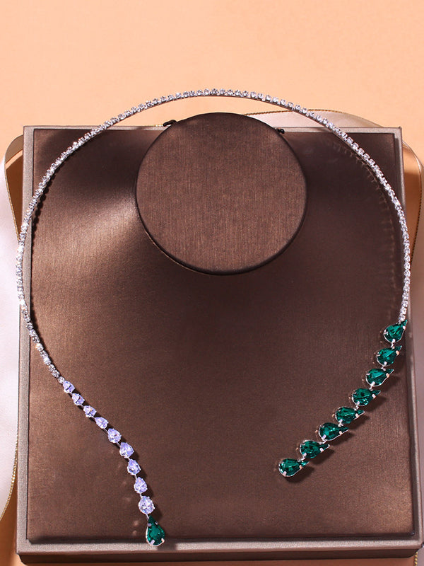 Beautifully Finished Garment in a Timeless Design