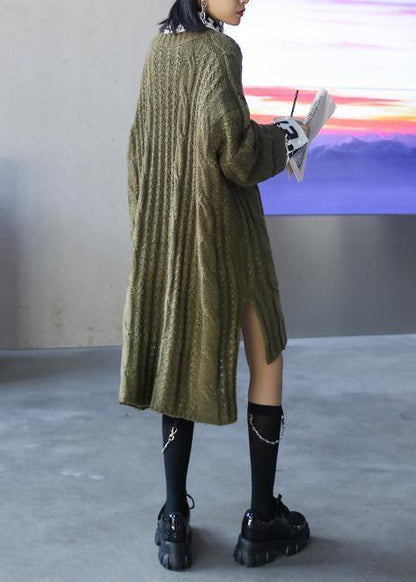 Beautifully Finished Sweater in a Timeless Design