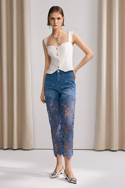 Effortlessly Elegant Top with a Timeless Design