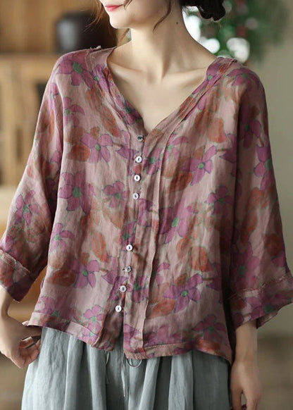 Beautifully Crafted Blouse in a Classic Style