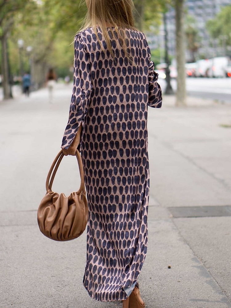 Effortlessly Elegant Dress with a Timeless Design