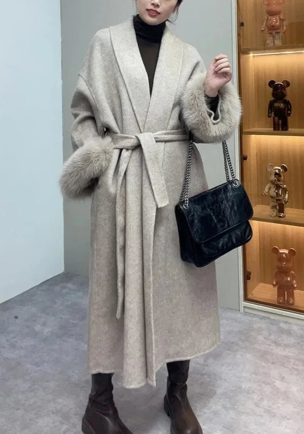 Effortlessly Elegant Coat with a Timeless Design
