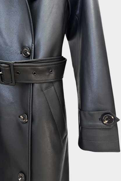 Beautifully Crafted Coat in a Classic Style