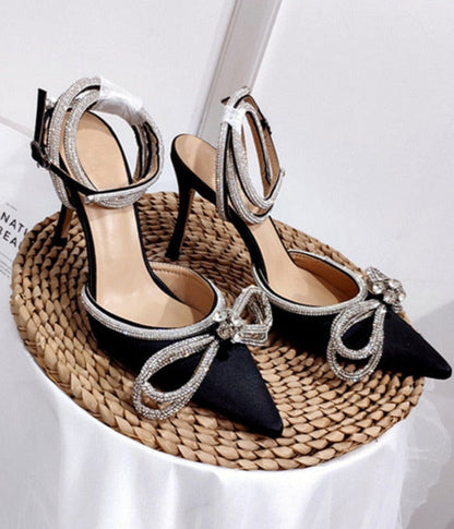 Classic Vintage Heels with a Flattering Fit