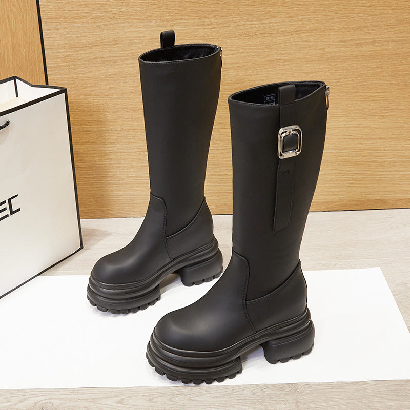 Polished Boots with an Effortless Classic Look