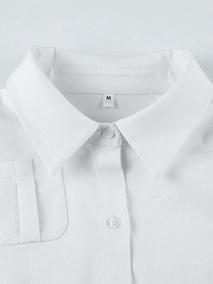 Classic Vintage Blouse with a Flattering Fit