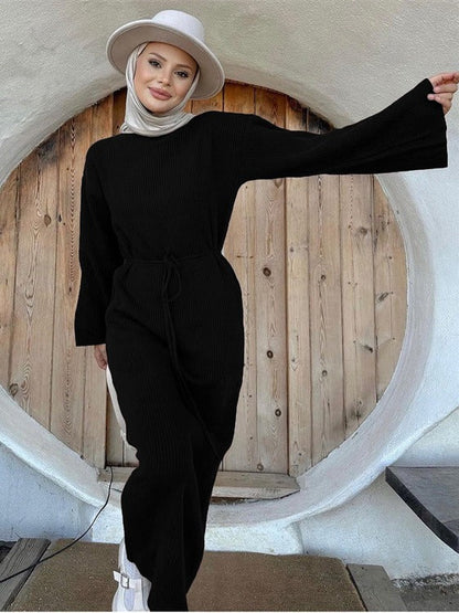 Classic Vintage Sweater with a Flattering Fit