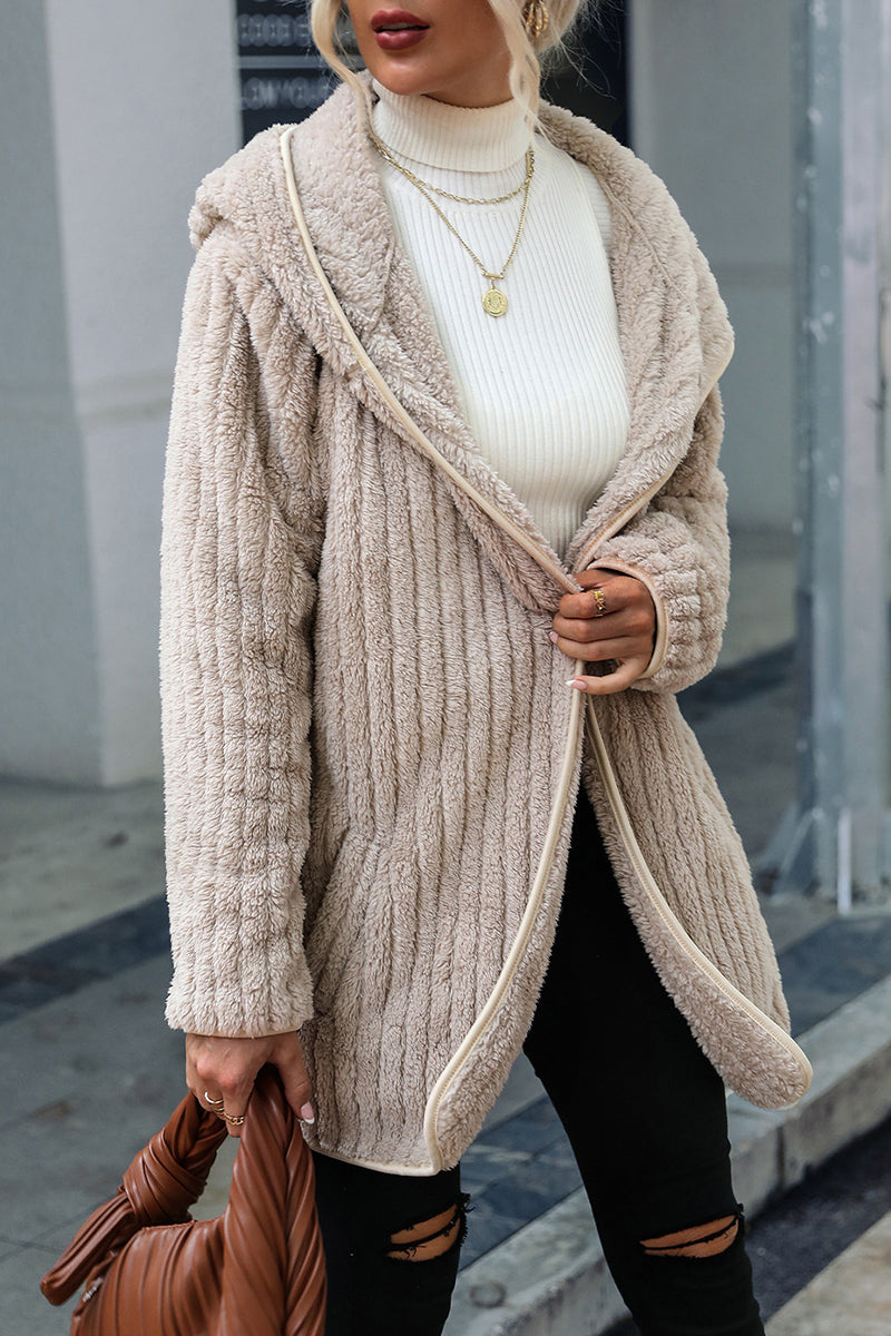 Gracefully Styled Garment for Any Occasion