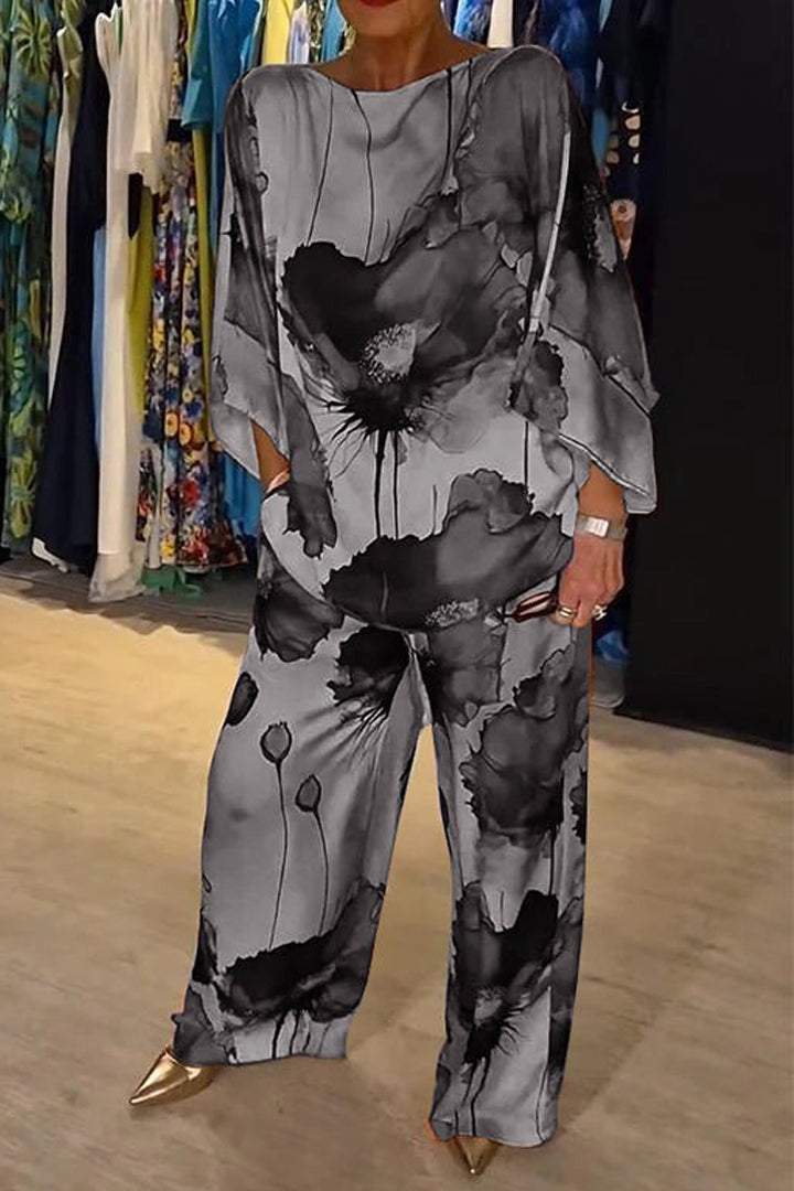 Gracefully Styled Garment for Any Occasion
