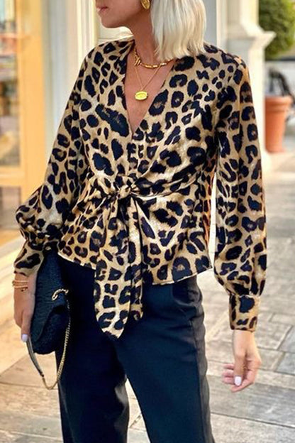 Beautifully Finished Blouse in a Timeless Design