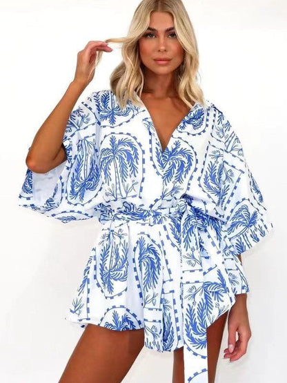 Effortlessly Elegant Garment with a Timeless Design