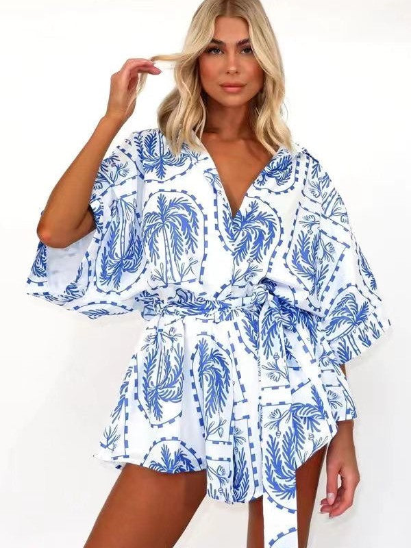 Effortlessly Elegant Garment with a Timeless Design