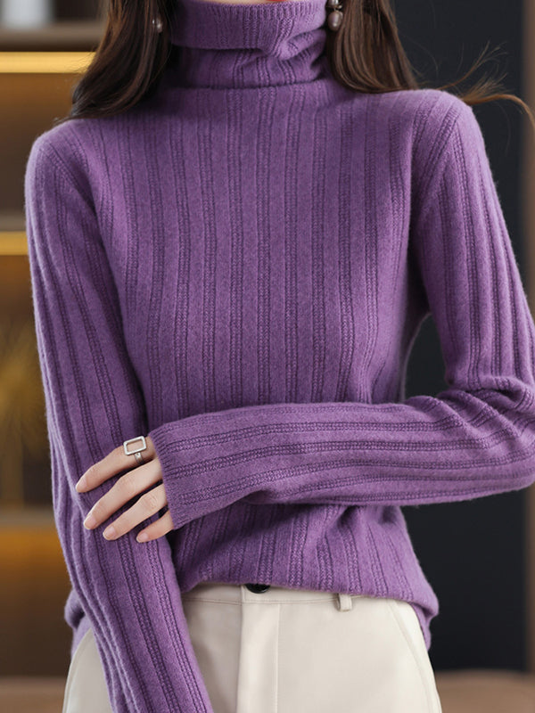 Classic Vintage Sweater with a Flattering Fit