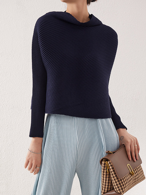 Well Tailored T-Shirt with a Graceful Silhouette