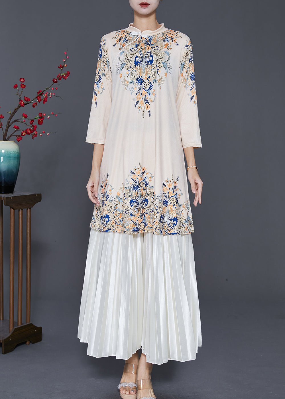 Sophisticated Dress with a Clean Classic Look