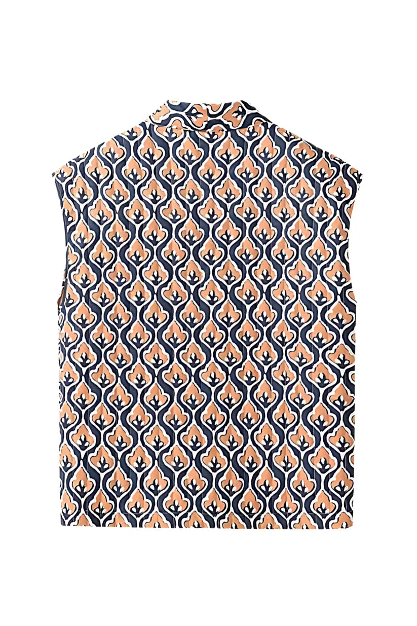 Classic Vintage Top with a Flattering Fit