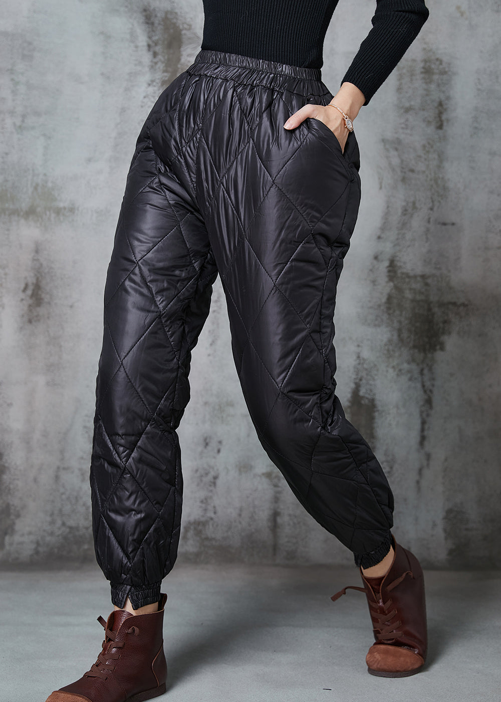 Beautifully Finished Pants in a Timeless Design
