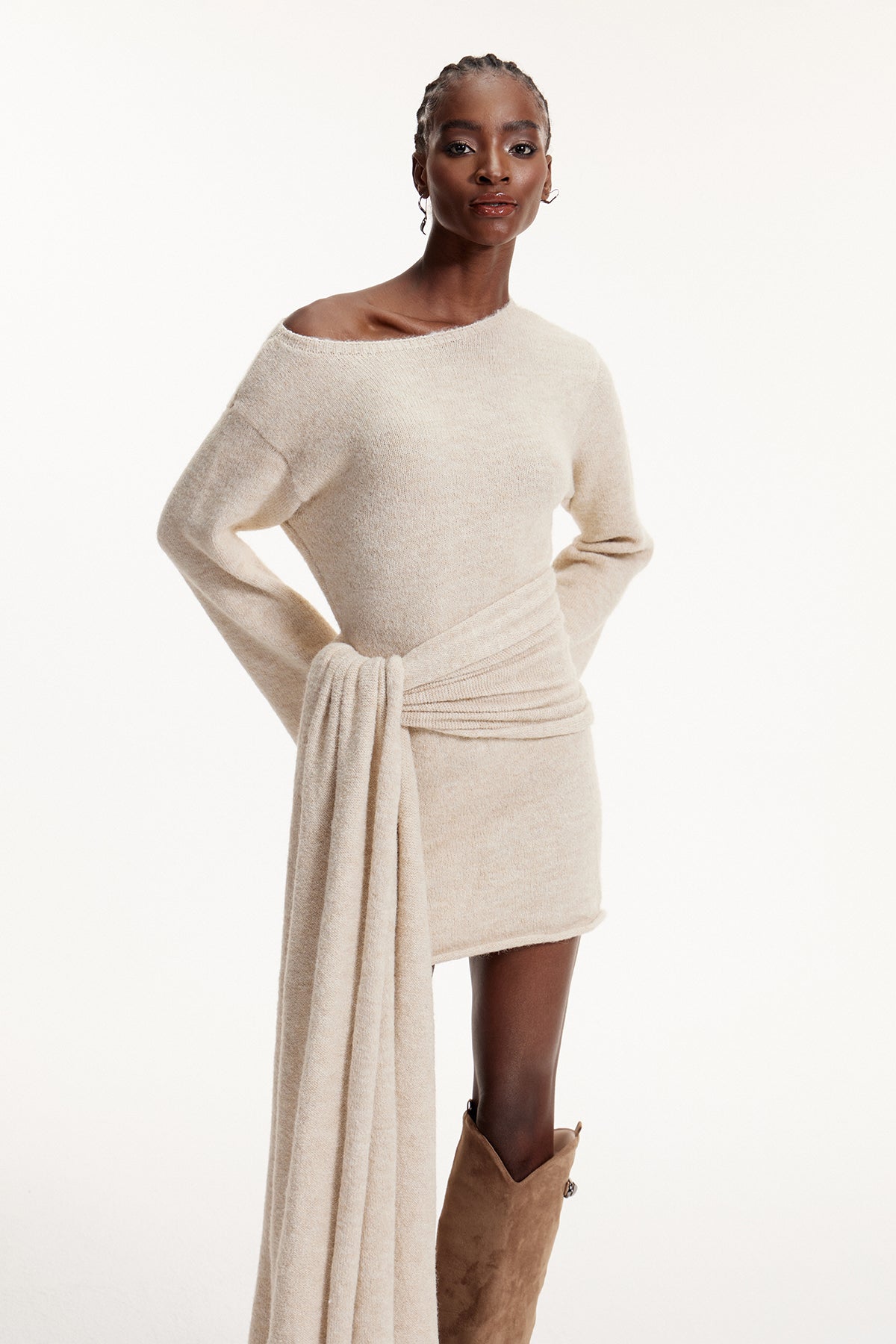 Beautifully Crafted Dress in a Classic Style