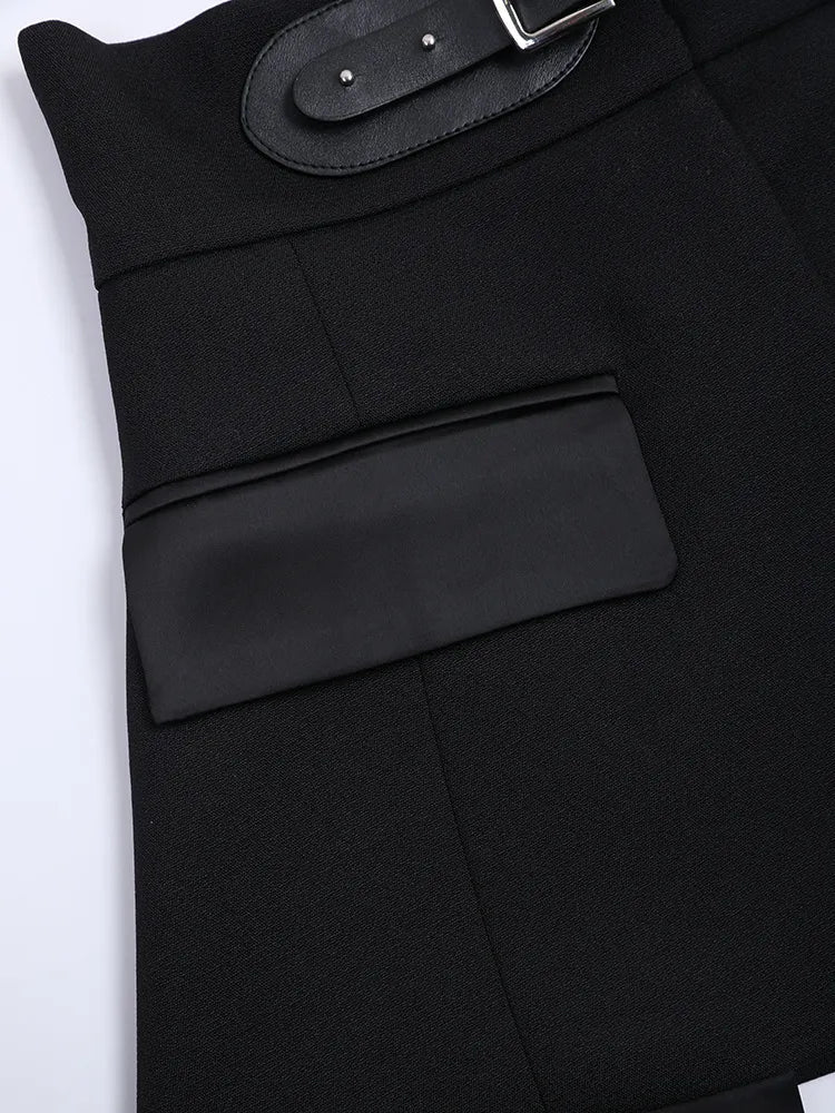 Effortlessly Elegant Pants with a Timeless Design