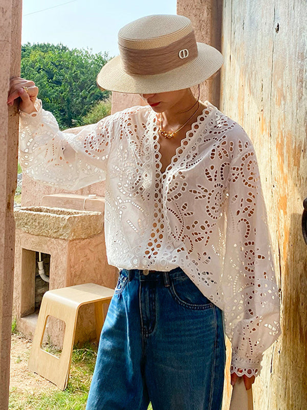 Beautifully Finished Blouse in a Timeless Design